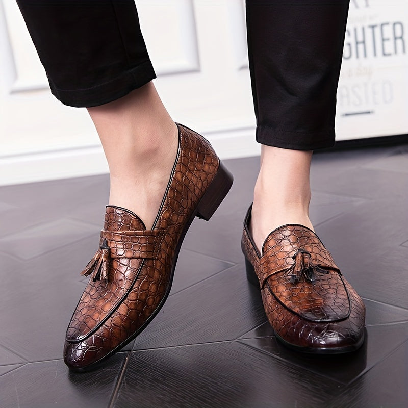 Fashionable Tassel Loafers, Slip-On Dress Shoes, Pointed Toe Business Casual Footwear, Rubber Sole, Versatile for All Seasons, England-Inspired Design