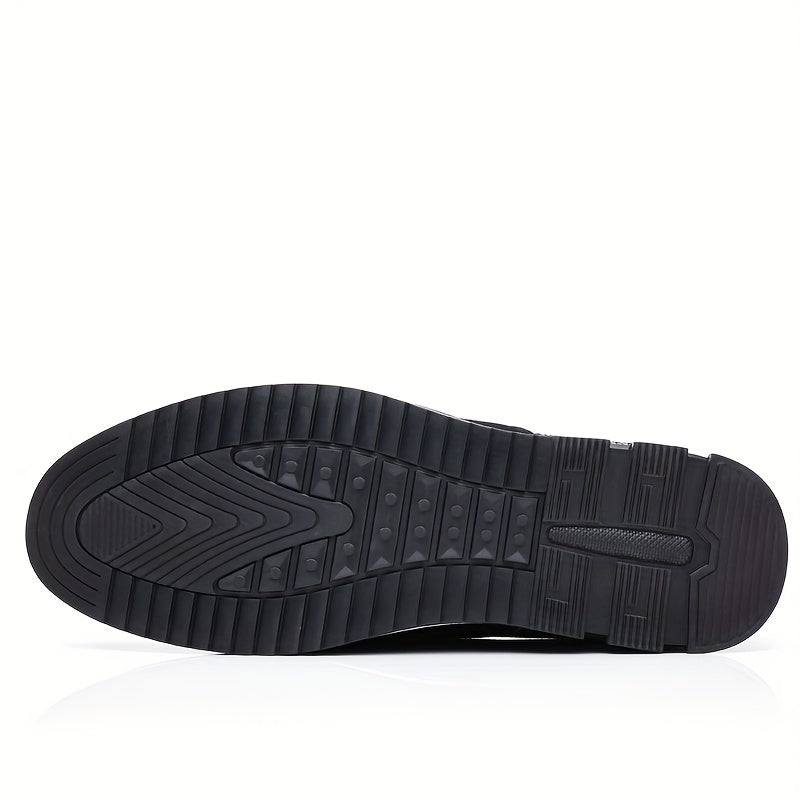 Soft-soled versatile breathable Men's shoes, fashionable round-head comfortable sports shoes for casual wear