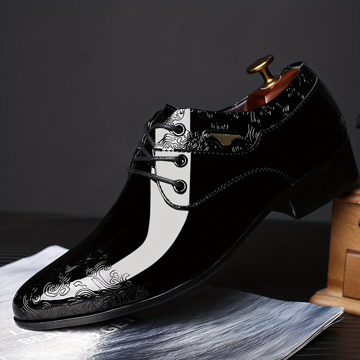 Elegant Men's Glossy Derby Shoes - Striped Lace-Up Dress Footwear with Comfortable Rubber Sole for Formal Occasions