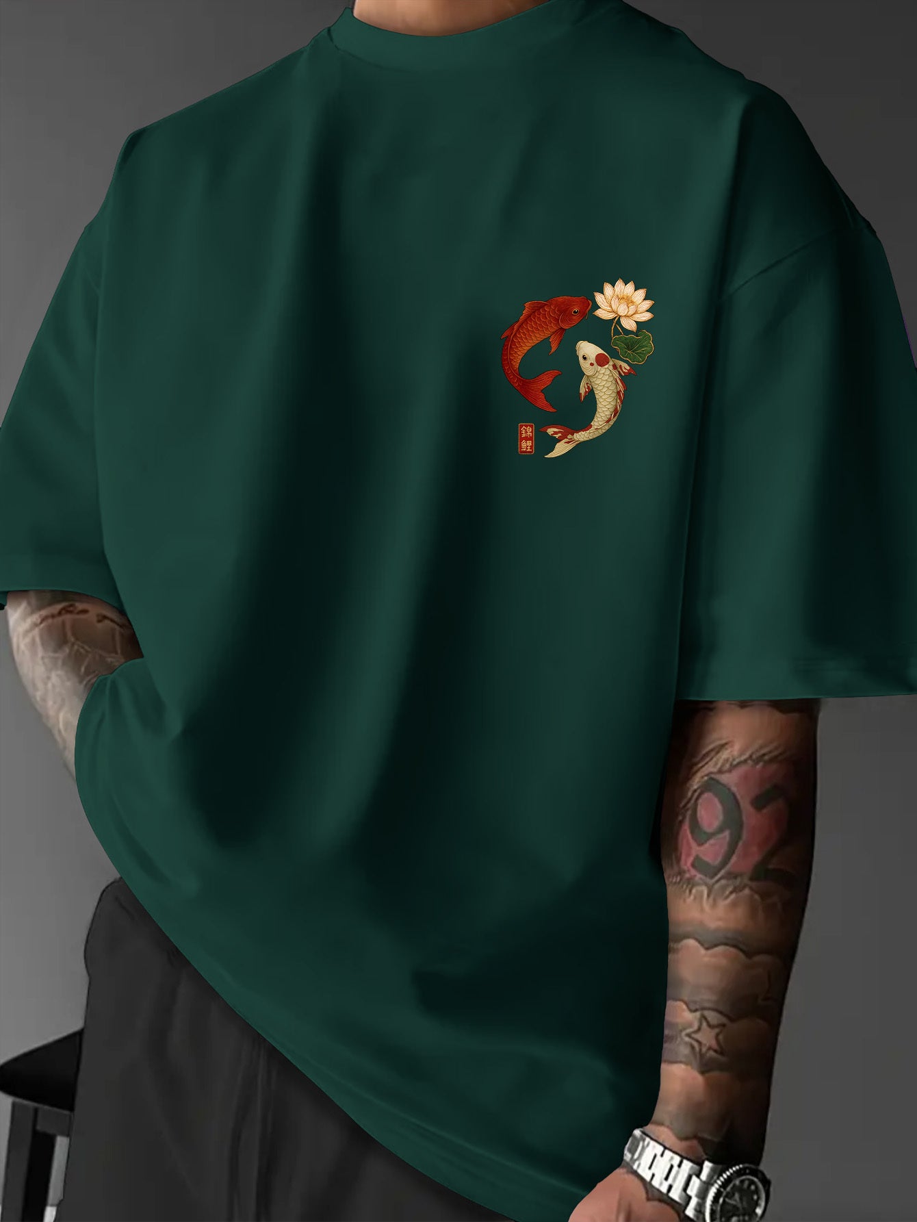 Men's Korean Style Koi Fish & Lotus T-Shirt, Dark Green/Black with Golden/Yellow Koi Print, Loose Fit Streetwear Summer Tee, Machine Washable Soft Polyester-Like Fabric, Casual & Asian-Themed Outfits, Halloween Costume, Tops,